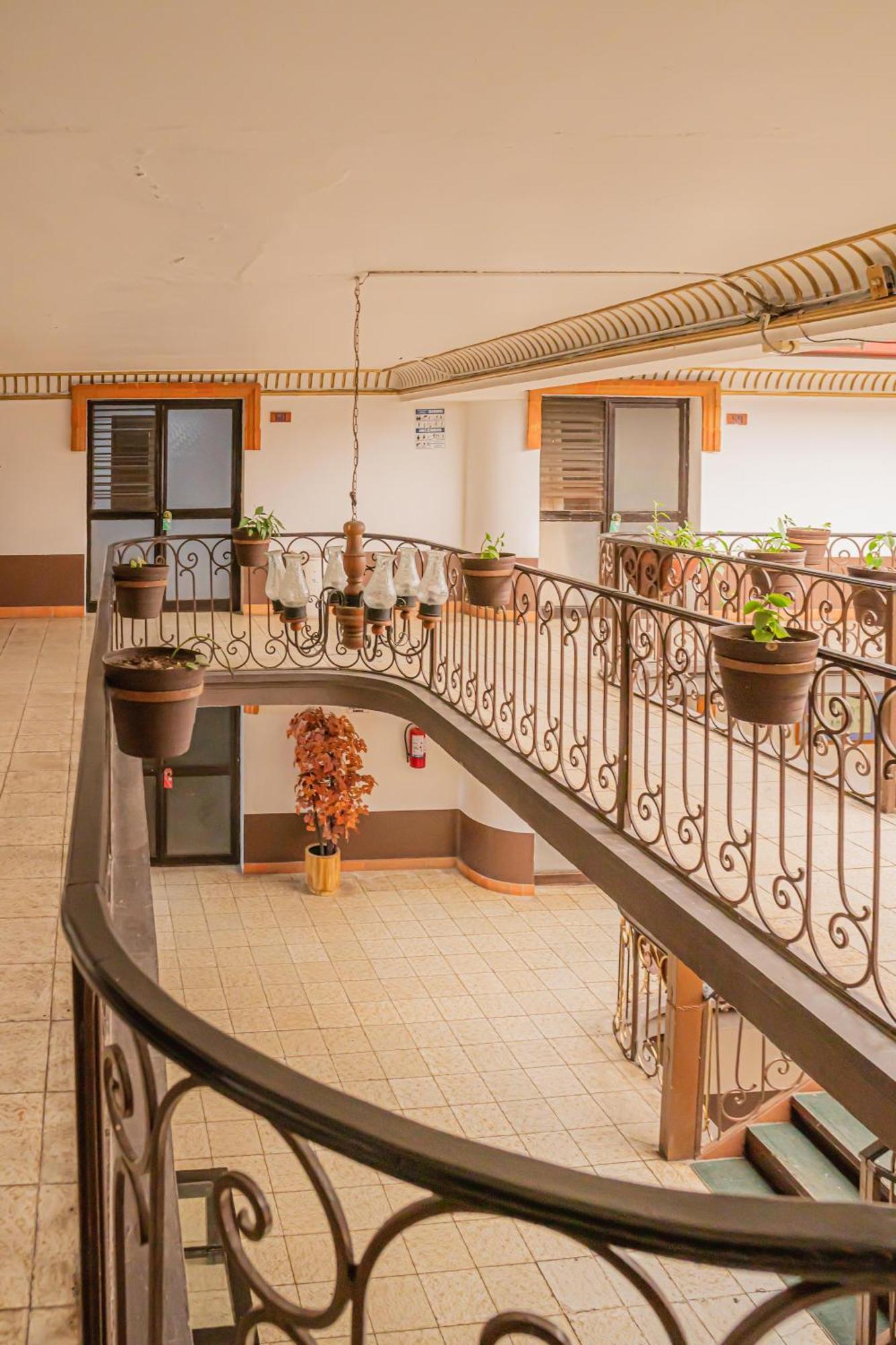 Hotel Zapotlan С'юдад-Гусман Екстер'єр фото